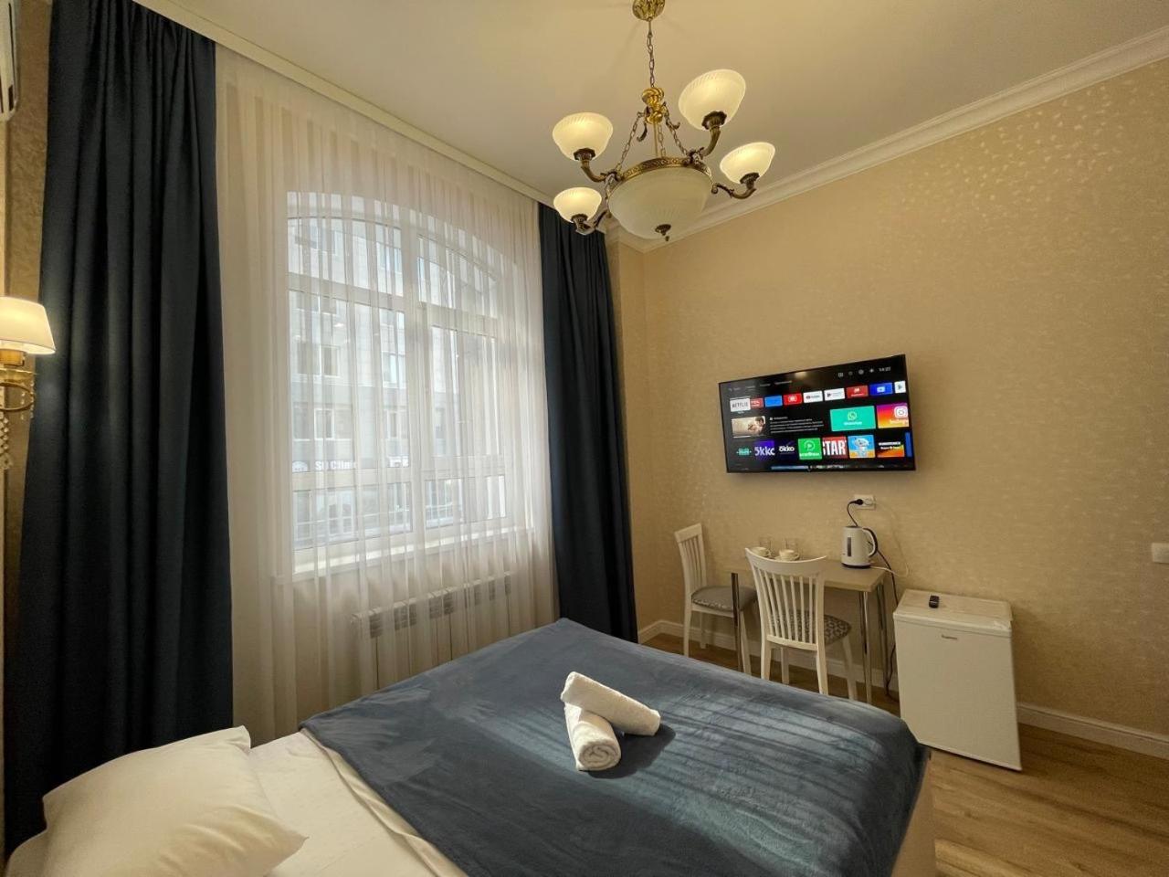 Rose Art Hotel Akmola Esterno foto