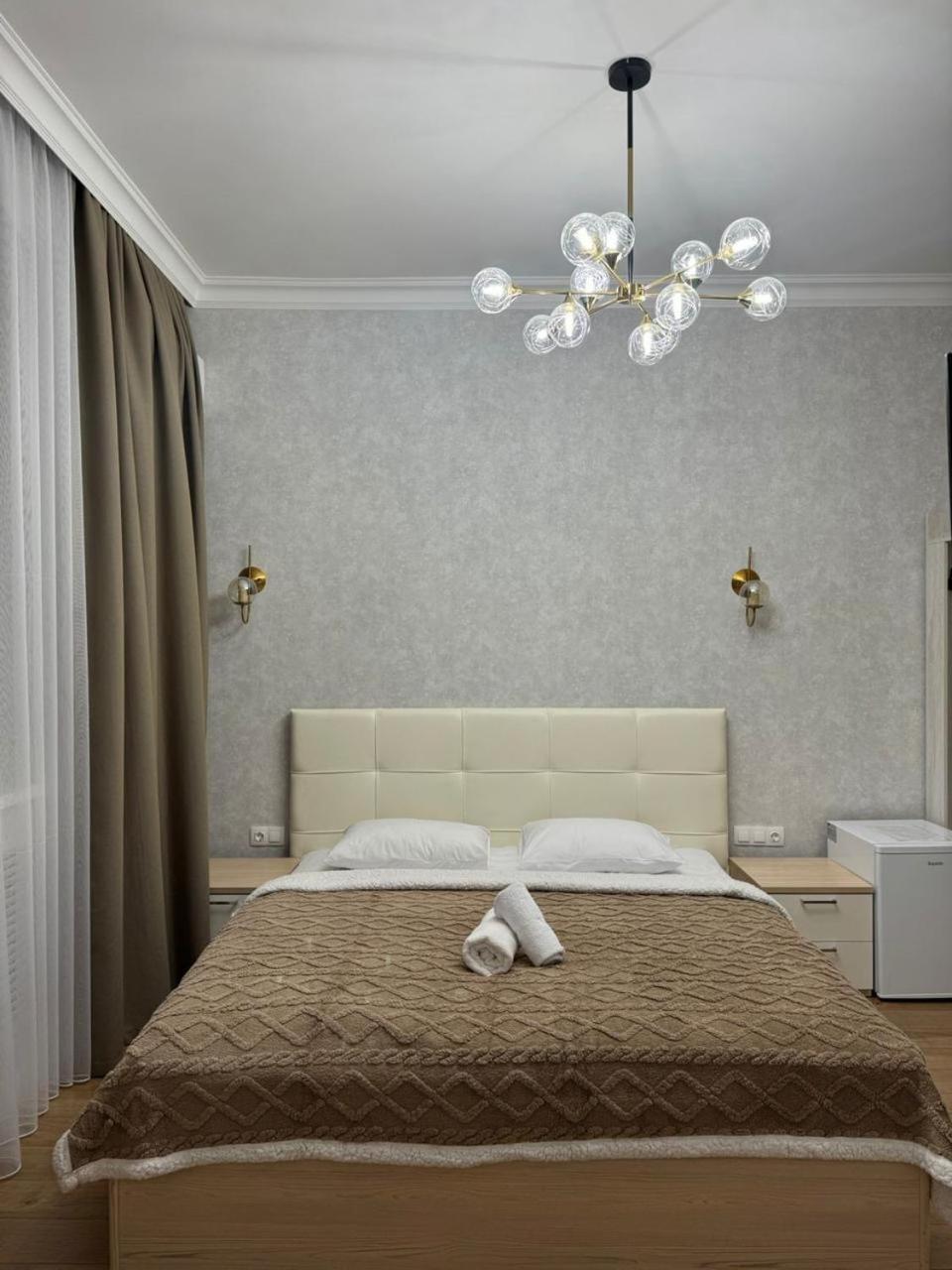 Rose Art Hotel Akmola Esterno foto